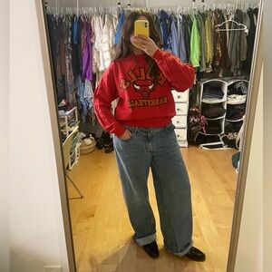 1990s Vintage Chicago Bulls Red Basketball Graphic Sweatshirt